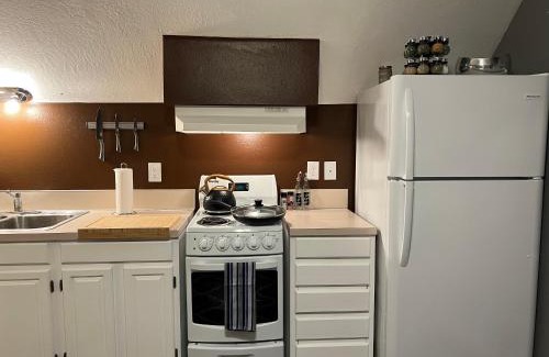 Northeast Neighbors Apartment | Suede