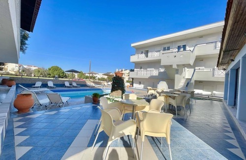 Polichrono Apartment | Sueno Beach Hotel