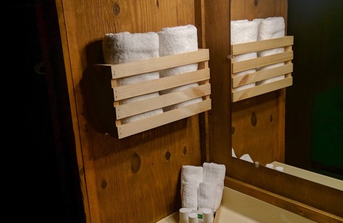 Garfield Hotel | Sugar Creek Retreat