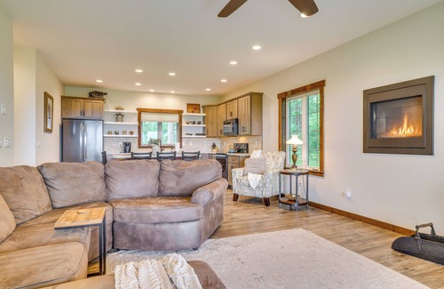 Mindoro House | 'Sugarloaf' House: Scenic Getaway Near La Crosse!