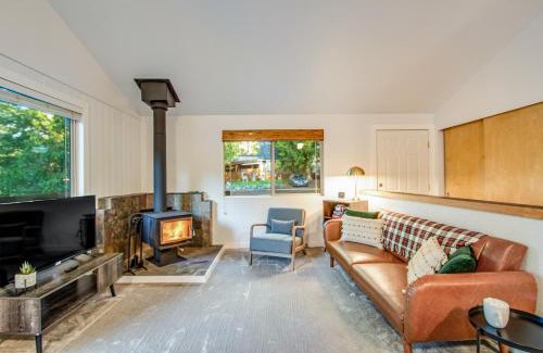 Sudden Valley House | Sugarpine Retreat