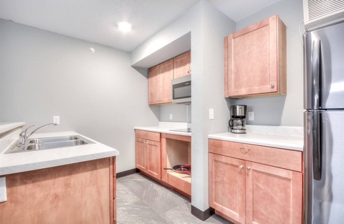 Rapid City Apartment | Suite 115 - 1BR King Apartment | 1 Bed, 1 Bath