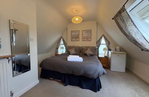 West Cliff Apartment | Suite 12 Winterdene