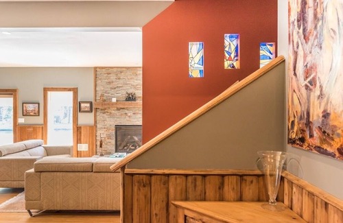 Chatham House | Suite 3 - Quiet and private accommodations in a country setting.