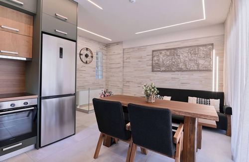 Vathi Apartment | Suite 4 – Elegant & Serene Hideaway I September15 Suites