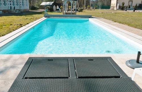 Gien House | Suite Acacias avec piscine