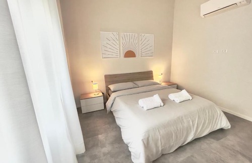 Pavia Apartment | SUITE Celeste - 2 Bagni e 2 Camere da Letto
