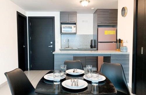 Simon Bolivar Apartment | Suite de lujo cerca al aeropuerto, terminal, mall sol