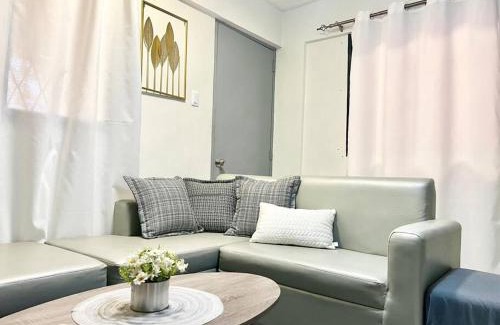 Dasmarinas Apartment | Suite Dreams Staycation - Cozy 2-BR - Wi-Fi Garden Kitchen