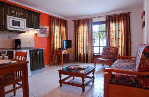 Puerto del Carmen Hotel | Suite Hotel Montana Club