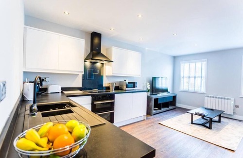 Swindon Apartment | Suite Life Serviced Apartments