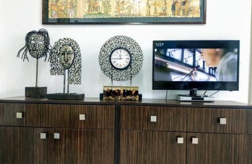 Perama Apartment | Suite of light rooms