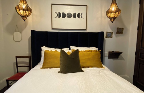 Armstrong Hotel | Suite on the BLVD