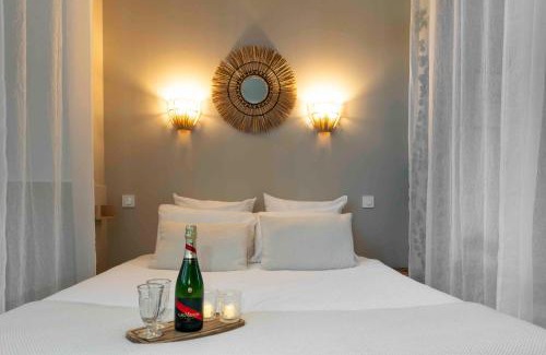 Nemours Apartment | Suite sensuelle et balnéothérapie