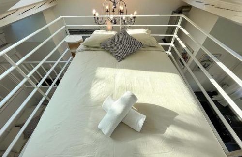 Republique - Tolstoi Apartment | Suite Spring Palm - Wifi - Check in h24