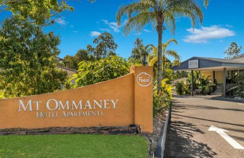 Mount Ommaney Hotel | Suite with Kitchen WiFi Easy Access to Motorway