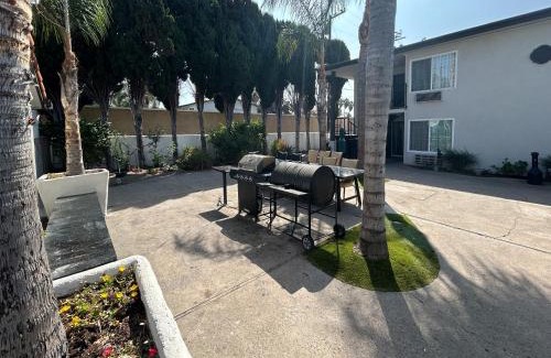 Northwest Anaheim Hotel | Suites Buena Park, CA Anahiem Near Maingate Knotts