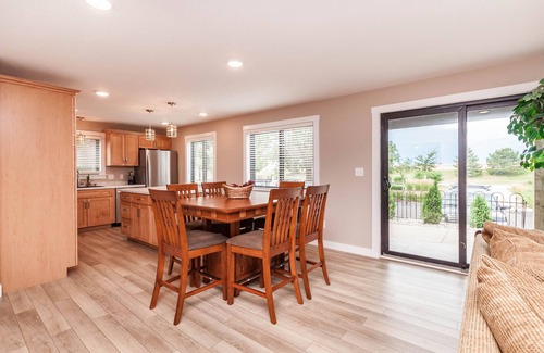 Kutzky Park Condo | Suites on 4th unit # 2 - 2 bdrm-2 bath-1 mile-Mayo Clinic