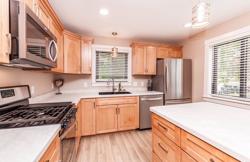 Kutzky Park Condo | Suites on 4th unit # 2 - 2 bdrm-2 bath-1 mile-Mayo Clinic