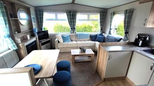Glenmorangie Apartment | Suki - up to 6 berth cabin, new.