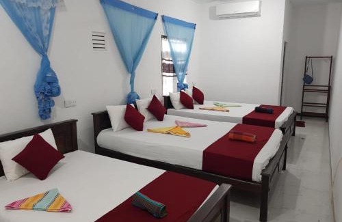 Nilaveli Bed & Breakfast | Suman Beach Rooms