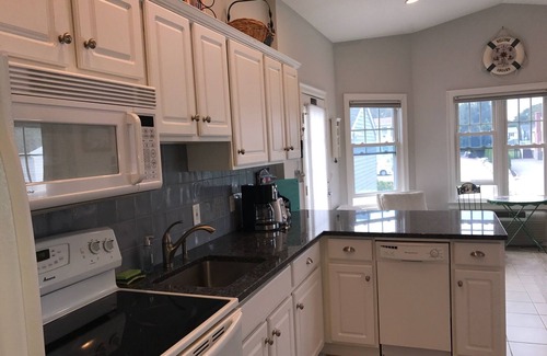 Misquamicut Condo | SUMMER 2025 GETAWAY! Great rates and Beach Parking included!