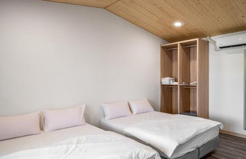 Liuqiu House | Summer Camp B&B