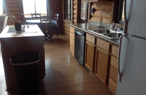 Amity Cabin | Summer is here! Come stay with us ππ£ββοΈπ£ββοΈπ