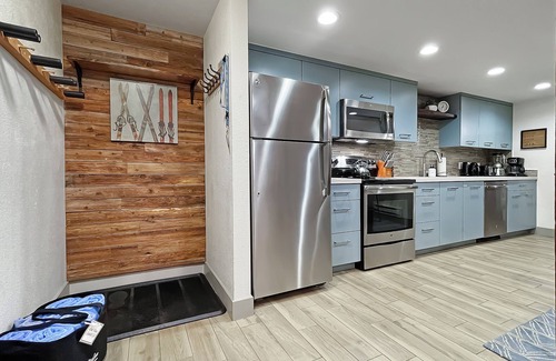 Park City Condo | Summer Mountain Retreat in Canyons Village Pools, Hot Tubs, and More!
