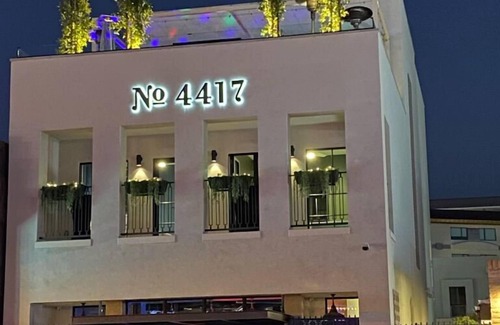 Entertainment District House | SUMMER RATES! ENTERTAINMENT DISTRICT PENTHOUSE 4417OldTown.com DISCOUNTS ON EXTENDED STAYS