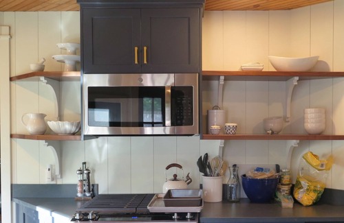 Cape Porpoise Cottage | Summer Sale. A Few Prime Weeks Still Available. Exclusive Waterfront Cottage.