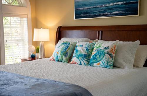 Biltmore Beach Villa | Summer Special, Lux 4BR House Sleeps 12, Pool, Elevator, King bed