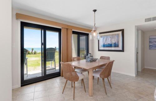 Indian Beach Apartment | Summer Winds C-122