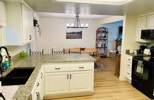 Flagstaff House | Summit Meadows: outdoor oasis ~ hot tub ~ near town