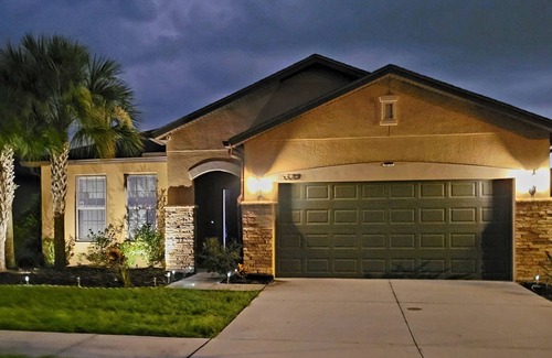 Sun City Center House | SUN HOUSE, WONDERFUL LAKE VIEW.