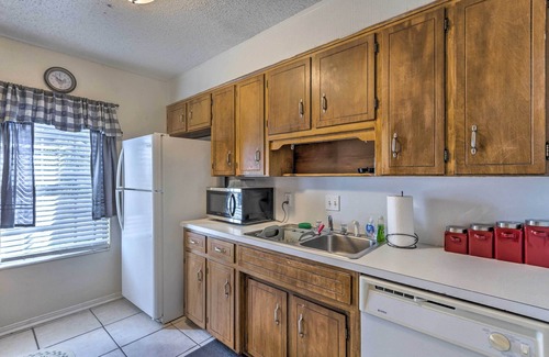 Northeast Pensacola Apartment | Sun-Kissed Vacation Rental in Pensacola!