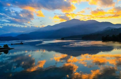 Yuchi House | Sun Moon Lake FRIDAY Inn Backpacking