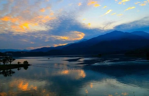 Yuchi House | Sun Moon Lake FRIDAY Inn Backpacking