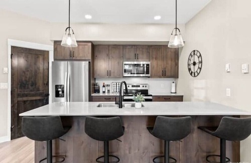 Sun Peaks Condo | Sun Peaks Condo - True Ski In/Ski Outnn