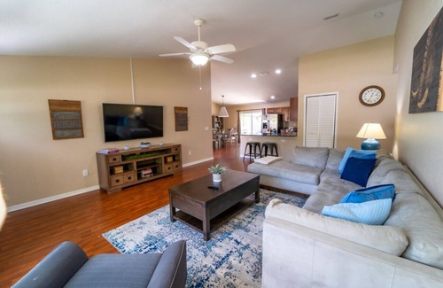 Temple Crest House | Sun Villa – Pet-Friendly 3BR/2BA Home Near USF & Moffitt with Fenced Yard