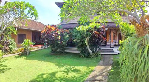 Ubud City-Centre House | Sunarta House Homestay