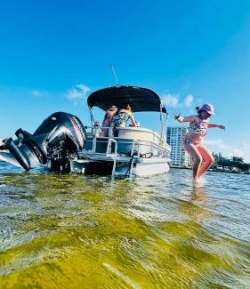 Dania Beach Boat Rental | SunBoat Rental - Pontoon Boat Rental