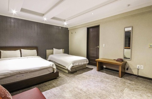 Chorye Hotel | Suncheon Khan