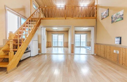 Tarimok House | Suncheonman Muhan Dojan Pension