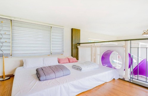 Suncheon House | Sunchoen Orotada Kids Poolvilla