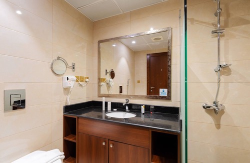 Al-Hamra'a Hotel | Sunday Harbour Gateway Jeddah Beach Formerly Vivid Plaza Hotel