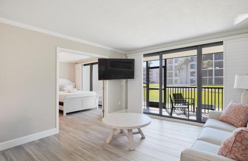 Sanibel House | Sundial F106 - Garden View One Bedroom Residence with Balcony at Sundial Sanibel