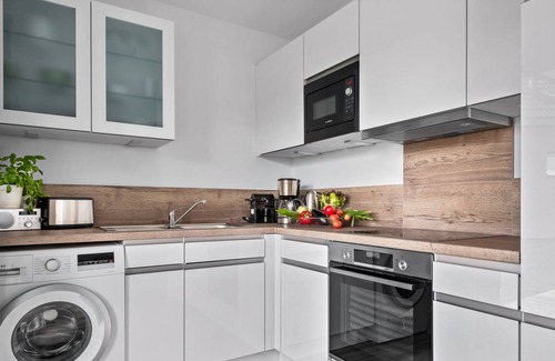 Busum Apartment | Sundowner - Terrasse, Kaminofen, Dusche, Infrarotkabine, Fußbodenheizung