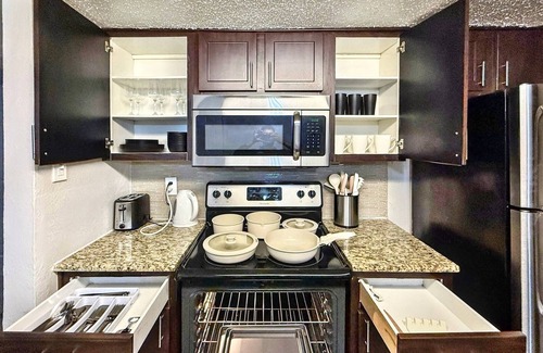 Addison Apartment | Sung stay near Addison Circle