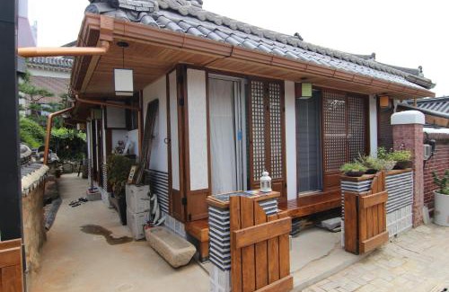 Jeonju House | Sungsim Hanok Guesthouse